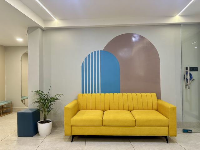 The arch lounge — photo 1